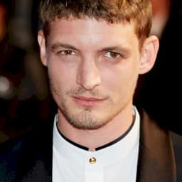 Niels Schneider
