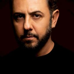 Humberto Busto
