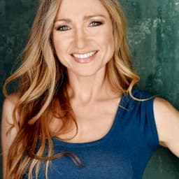 Julie Nathanson