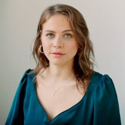 Olivia Luccardi