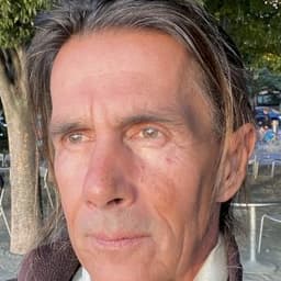Lothaire Bluteau