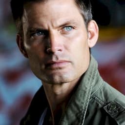 Casper Van Dien