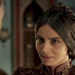 Nur Fettahoglu