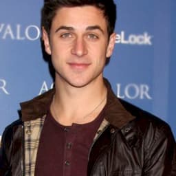 David Henrie