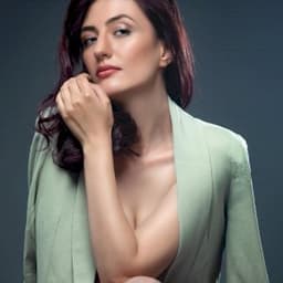 Breshna Khan