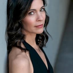 Lauren Stamile