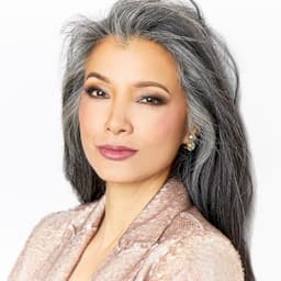 Kelly Hu