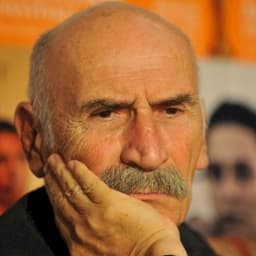 Tuncel Kurtiz