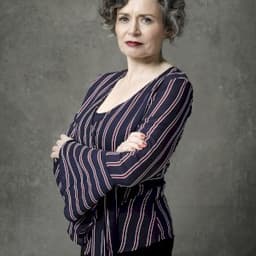 Judith Lucy