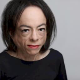 Liz Carr