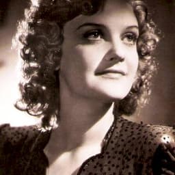 Klári Tolnay