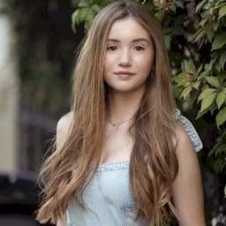 Lucy Paez