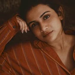 Resham Shrivardhan