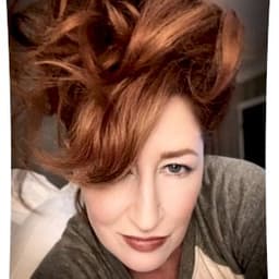 Vicki Lewis