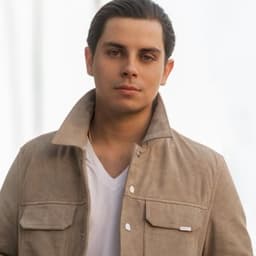 Jake T. Austin