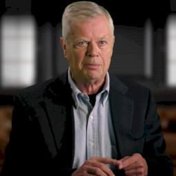 Stephen Kinzer