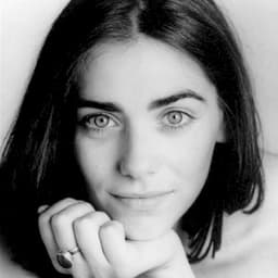 Neve McIntosh