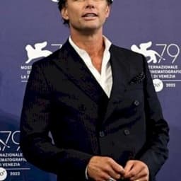 Walton Goggins