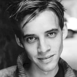 Keir Mills