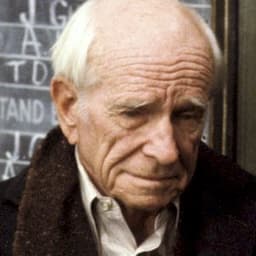 Ian Wolfe