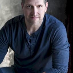 Erik Andrews