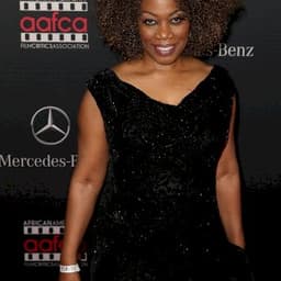 Regina Taylor