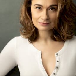 Lianne Marie Dobbs