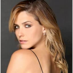 Sophia Bush