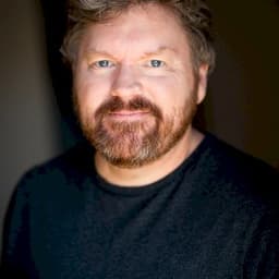 Stephen Hunter