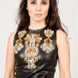 Shiri Appleby
