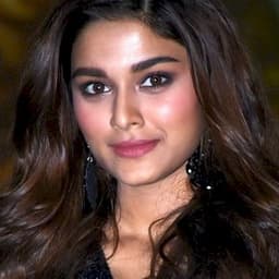 Saiee Manjrekar