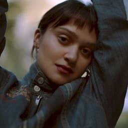 Ariela Barer