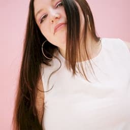 Megan Stalter