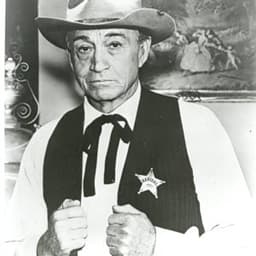 Paul Fix