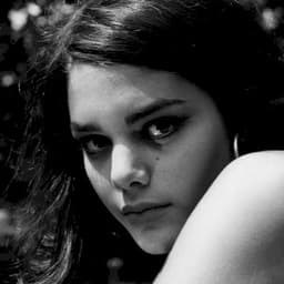 Tina Aumont