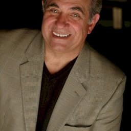 Dan Lauria
