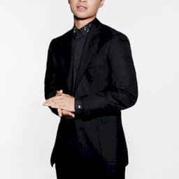 Dallas Liu