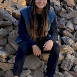 Mia Lovell