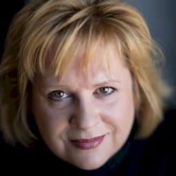 Christine Dye