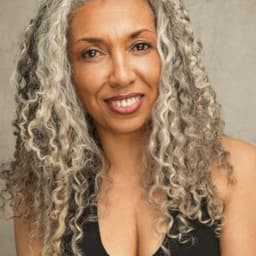 Lesley Ewen