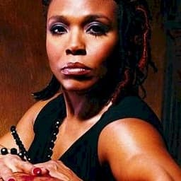 Dee Dee Bridgewater