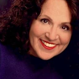 Carol Ann Susi