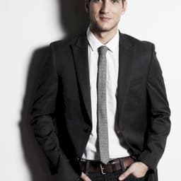 Scott Michael Foster
