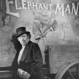 Freddie Jones