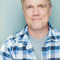 Dustin Tucker