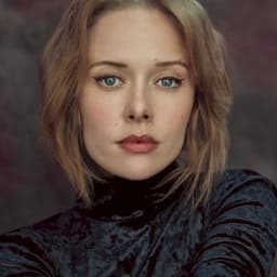 Amelia Eve