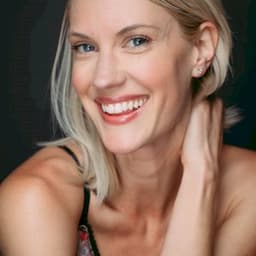 Lauren Lee Smith