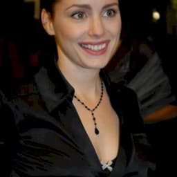 Laura Fraser