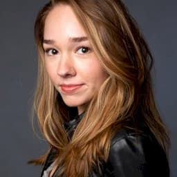 Holly Taylor