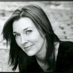 Donna Bullock